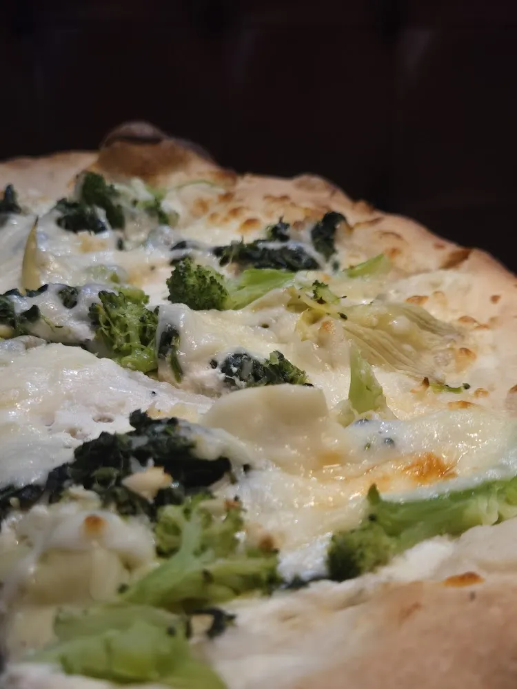 White Special Pizza